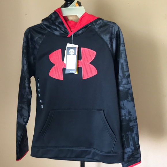 Under Armour Tops - UNDERRARMOUR